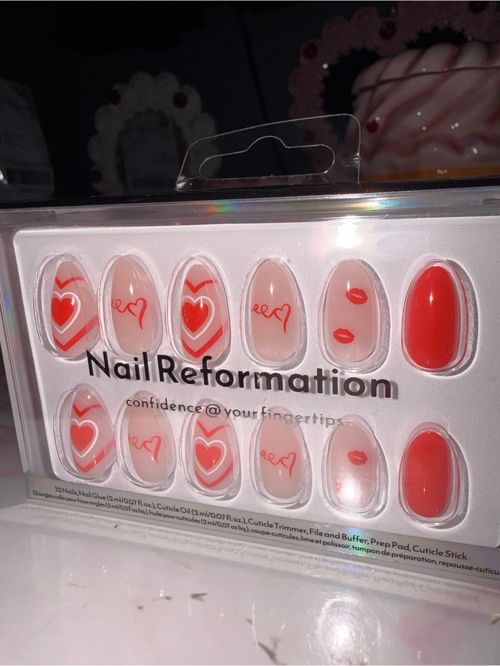 Nail Reformation Red & Nude Heart Kiss Press-On Nails